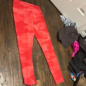 Red camo leggings